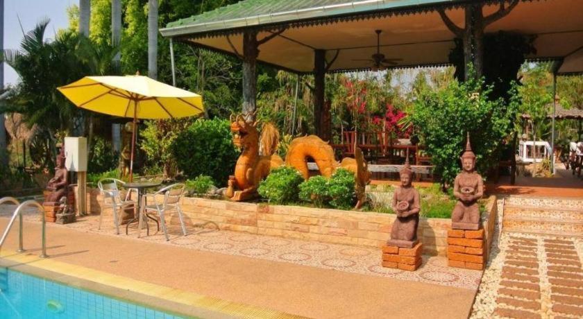 Himawari Restaurant And Cottage Ban Nong Hin  Eksteriør billede